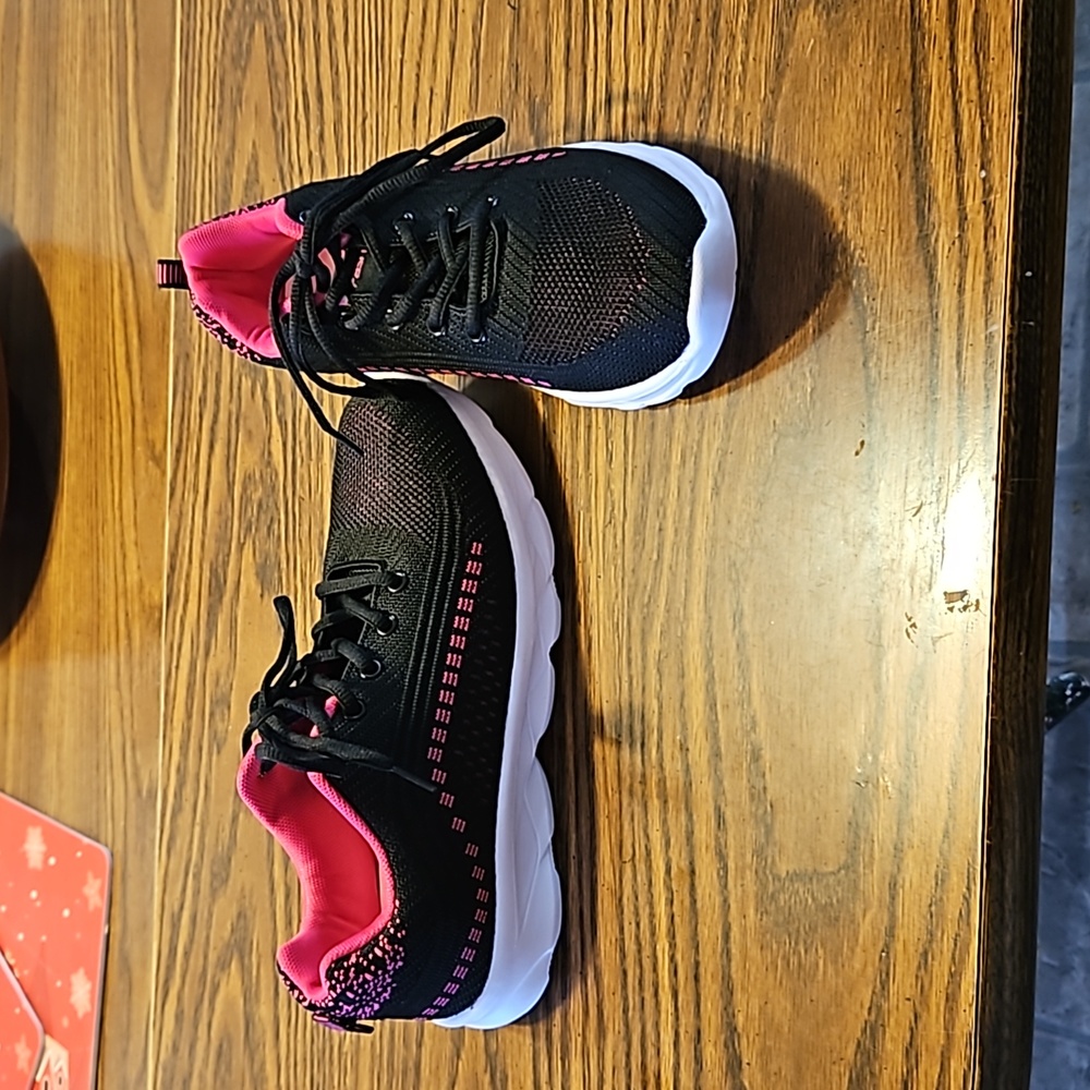 Black and pink tennis shoes US size 6.5